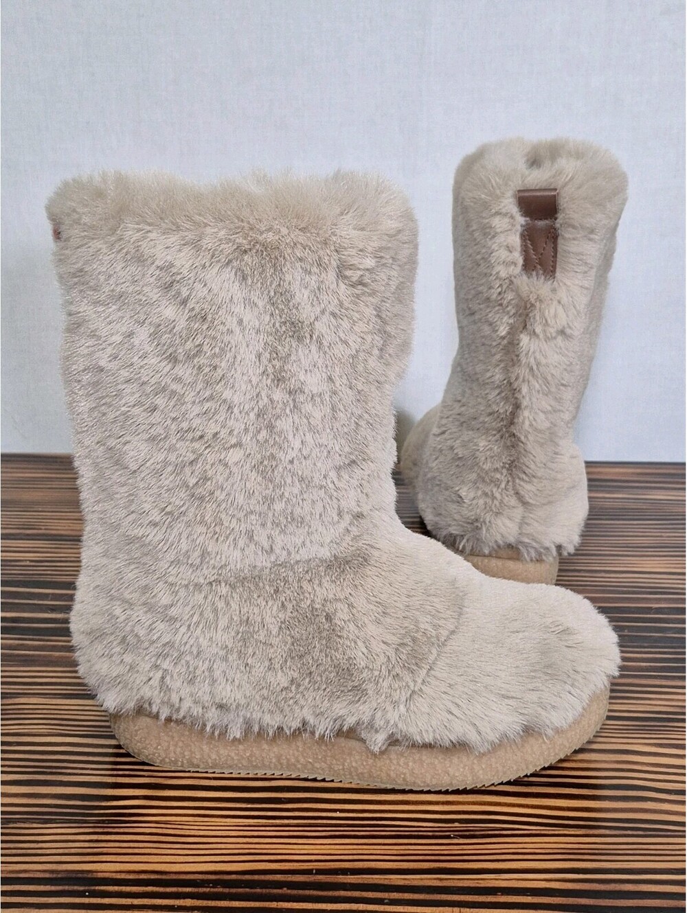 ZARA Beige FAUX FUR BOOTS SKi COLLECTION SIZE 35
